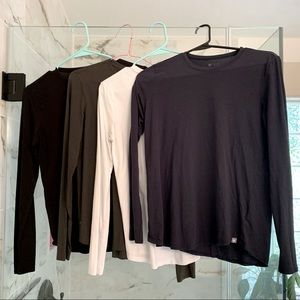Set of 4! FIGS supersoft scrub tops longsleeved underscrub layer XS.